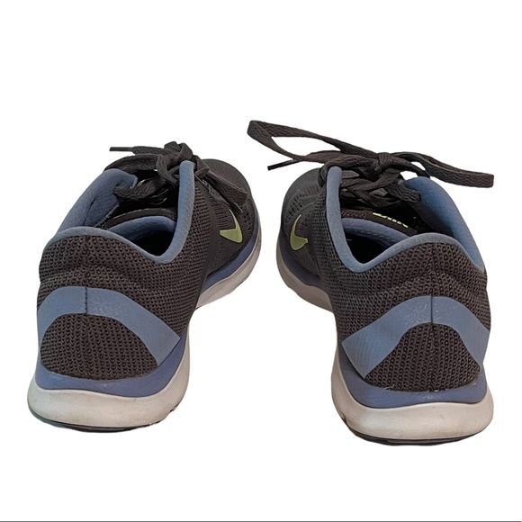 Women’s NIKE Training in Season 5 Shoes - Picture 3 of 5